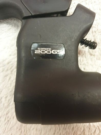 Shimano 200 Gs brake lever