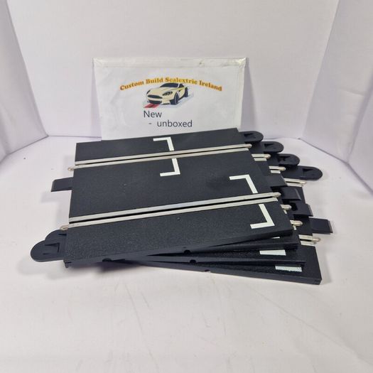 Scalextric C7018: 4x New Grid Half Straights Track (c8207)
