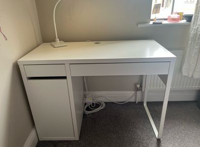 White Ikea Desk