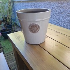Pots