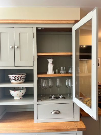 Strawbridge Dresser