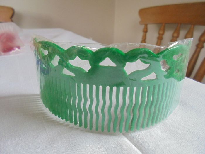 Hair Combs  x 6 for Sale