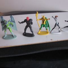 Marvel Mini Figures X5