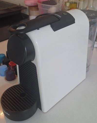 Nespresso Magimix Essenza Mini (for repair)