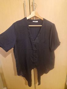 Navy top size 8