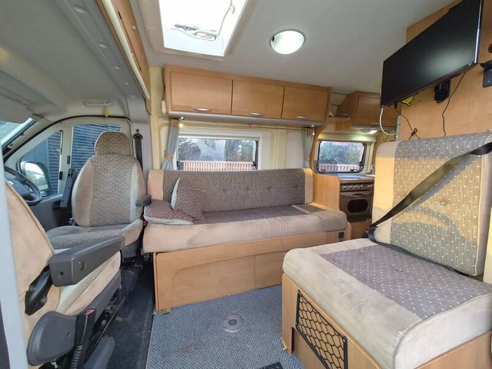 Camper