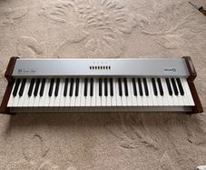 Belltron Sixty One MIDI Keyboard