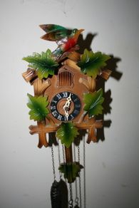 Vintage Cuckoo Clock (works Well)