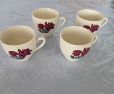 4 Rose Pattern Cups