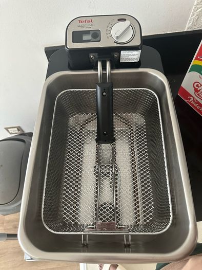 deep fat fryer