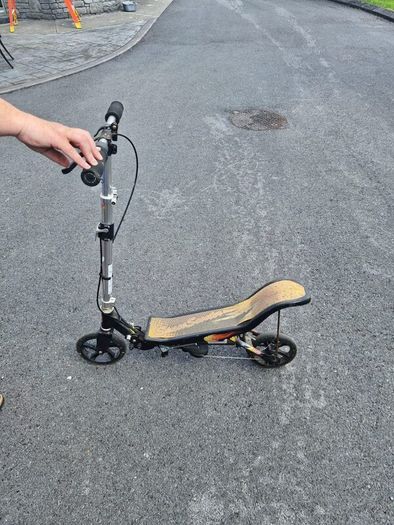 Bicycles & scooters/ gliders