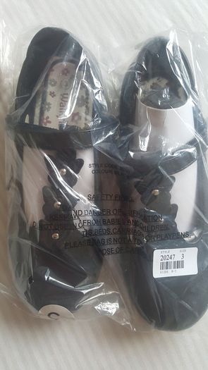 Girls butterfly shoes