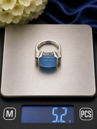 925 Vintage Sterling Silver & Blue Chalcedony Ring