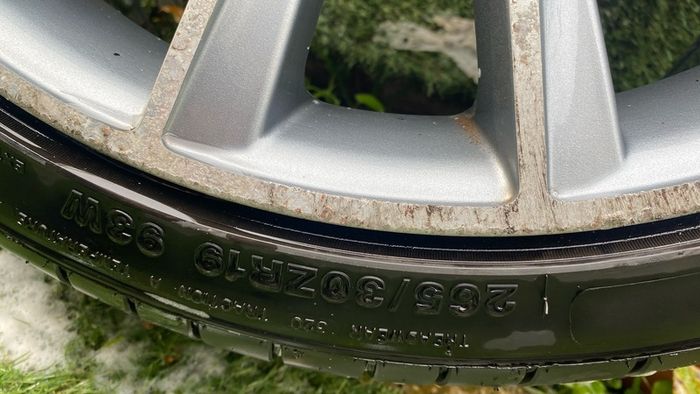 19 inch Mercedes alloys