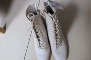 Stradivarius Cream Ankle Boots.  S.39-6.  B.N.W.T.