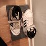 Adidas Forum black and white Image 3