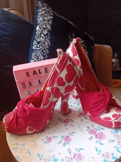 ladies shoes