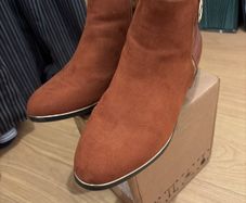 Really nice Suede Ankle Boots