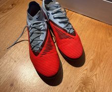 football boots size 10/11