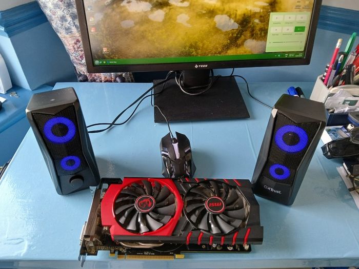 Desktop PC Plus 10" 32GB Weelikeit Android Table