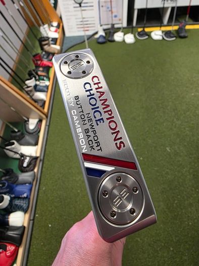 As New Scotty Cameron Champions Choice Button Back Newport Putter 34"