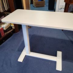 stand up adjustable desk