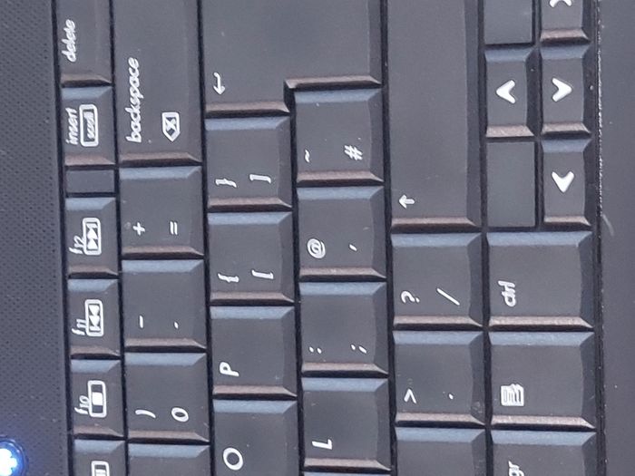 HP G61 15.6 inch Laptop, Model No. G61-110SA, I nte Pentium Dual Core CPU T4300, 2.1GHz, 4GB Ram, 500GB HDD, Windows 7,Explorer,  chrome, Firefox,etc