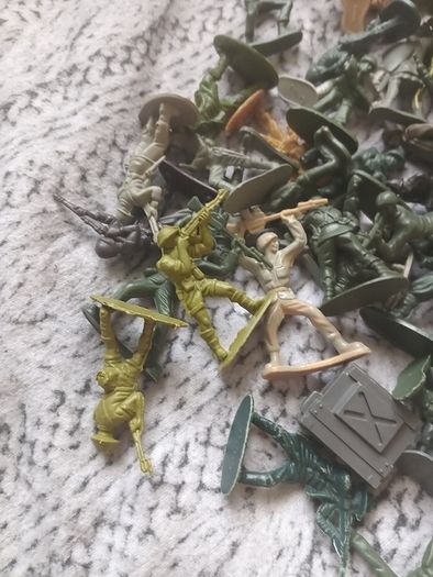 plastic soldiers