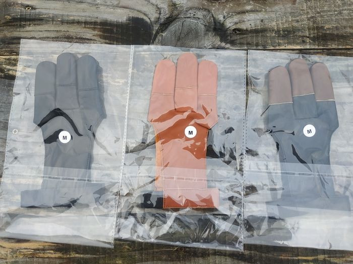 Protective Archery glove 3 fingers (natural leather).S/M/L/XL