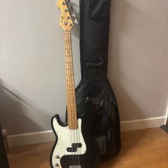 Left-Handed Martini Electric Bass & Travel Bag