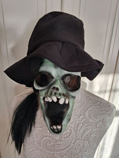 Halloween mask.