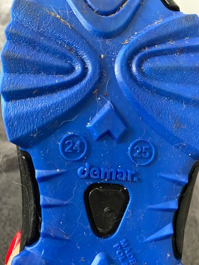 Boys shoes size 22(uk5)-27(uk8.5)
