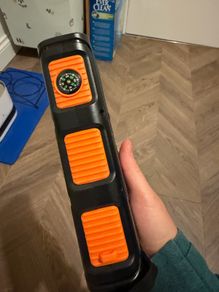 Apocalypse power bank - solar and manual charge too