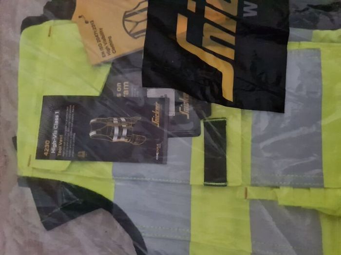 snickers tool vest