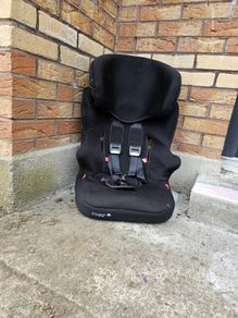 Cuggl car seat
