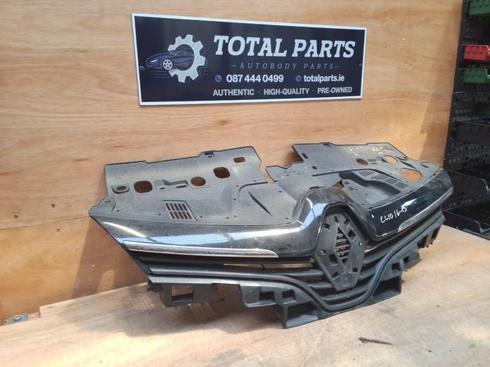 Renault clio 2016-19 front  grill