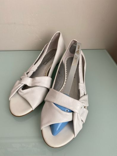 New Leather Shoes, size 4. Better that half price