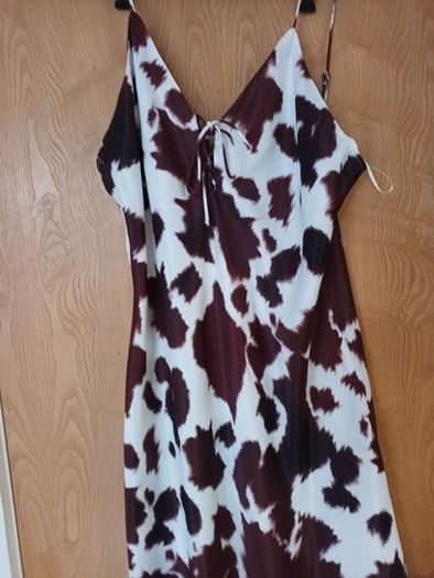 Primark Cow Slip  Pattern Dress.   S. 20. B.N.W.T