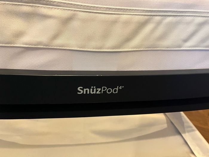 Baby Crib Snooze pod4