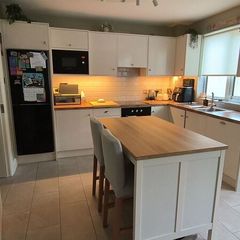 Complete Cream Gloss Kitchen + Island & Appliances