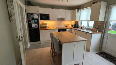 Complete Cream Gloss Kitchen + Island & Appliances