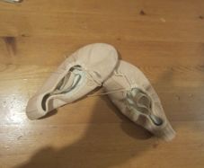 Ballet poms size   1 1/2