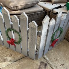 Christmas fencing