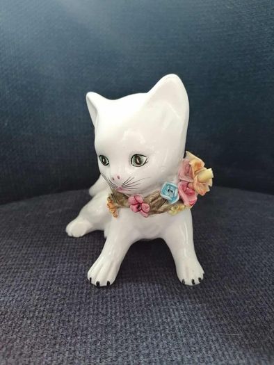 Rare Vintage Italian White Cat Figurine