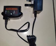 Black & Decker 18V Li-ion Battery Charger 90590289-05