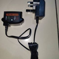 Black & Decker 18V Li-ion Battery Charger 90590289-05