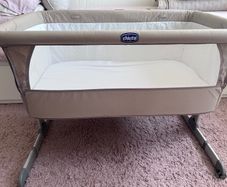 Chicco Next2Me Essential Side Sleeping Crib