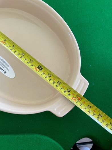 Le Creuset Stoneware large oval Baking Dish