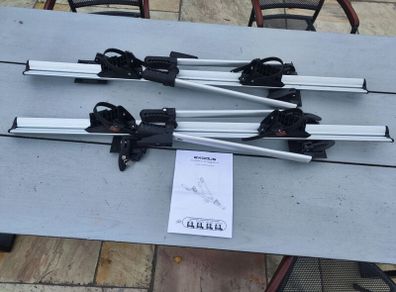 2 Halfords Exodus 635772 roof-mounted cycle carrier