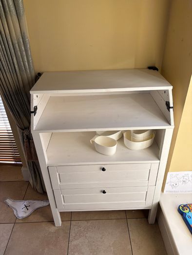 IKEA - Changing table - Sundvik